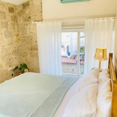 Alaca Butik * Çeşme